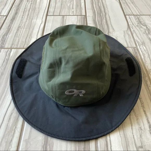 Outdoor Research Gore-Tex hat. EUC like new